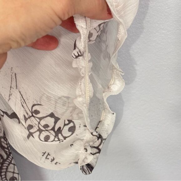 Unity World Wear Women’s Floral Sheer Blouse Swimwear Cover up Black White XL - Picture 8 of 13